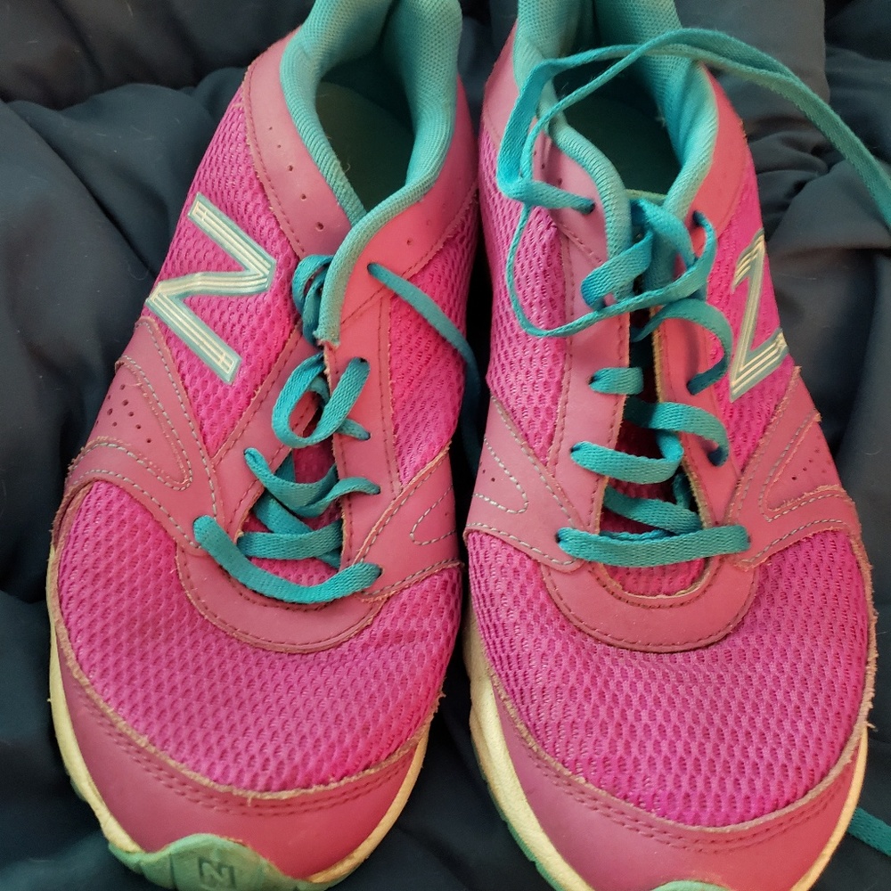 Womans new balance running shoes